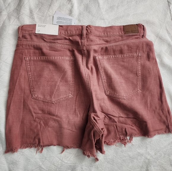 American Eagle Highest Rise Mom Shorts - Picture 6 of 10
